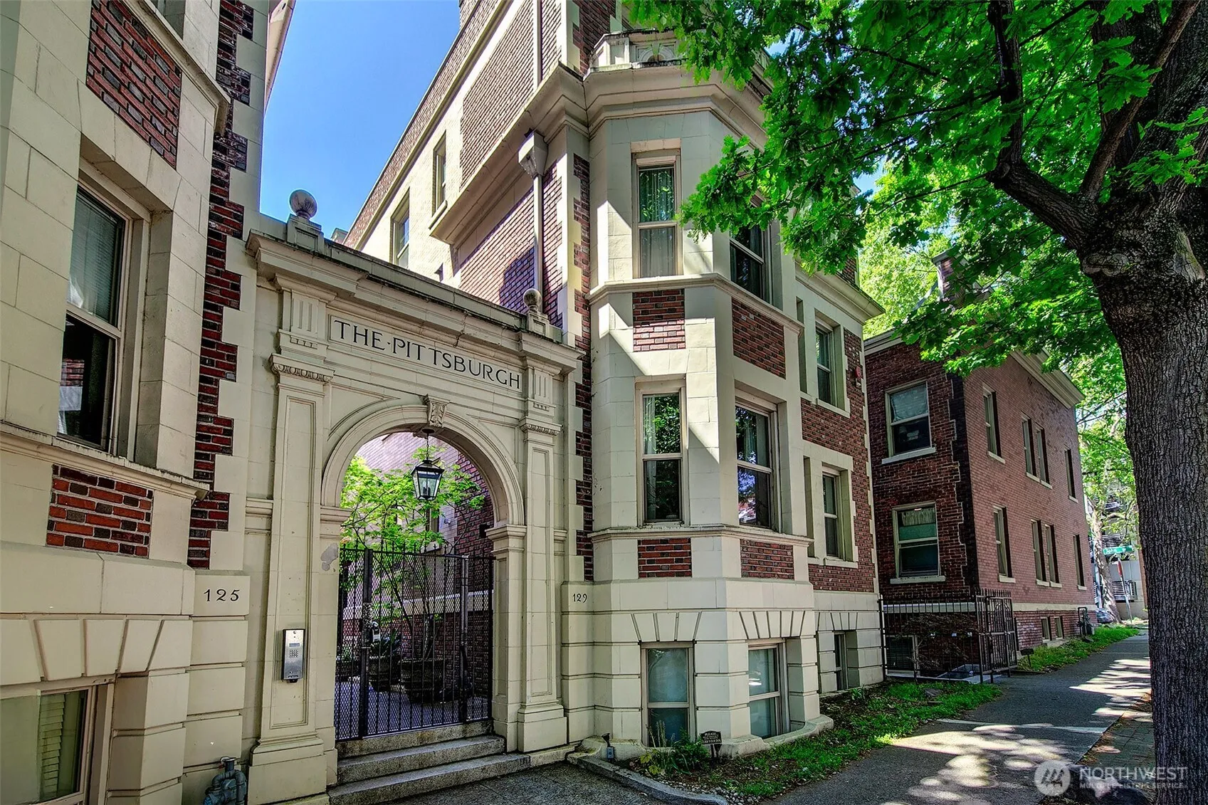 Property photo for 125 Warren Avenue N #j, Seattle