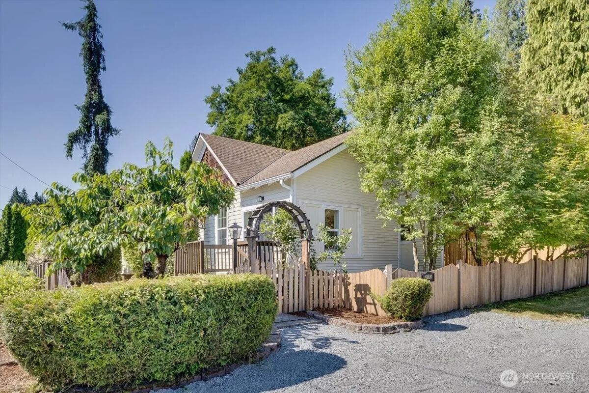 Property photo for 402 W Galena Street, Granite Falls