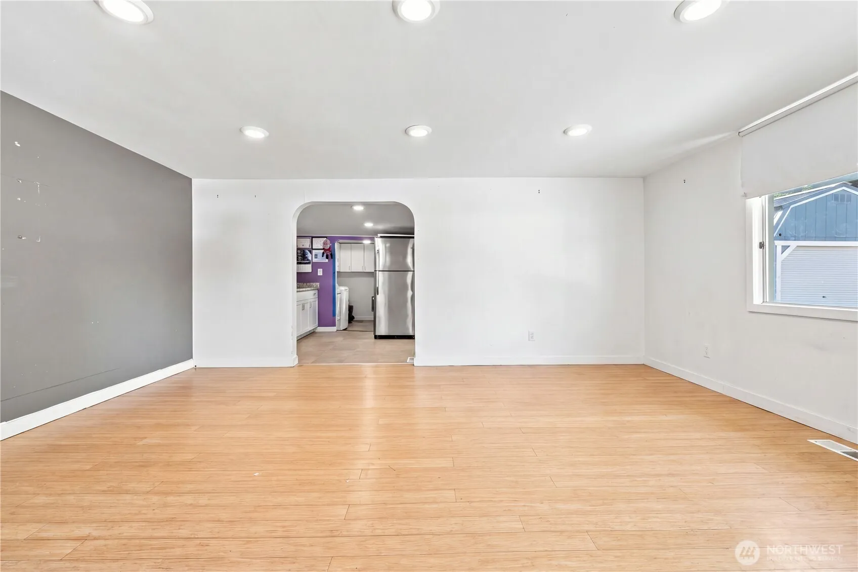 Property photo for 10409 3rd Avenue Sw, Seattle photo 5