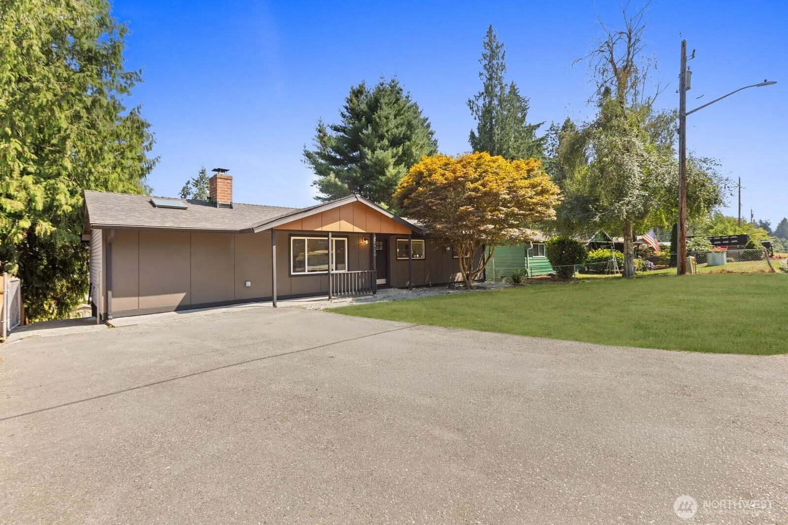 Property photo for 30420 2nd Avenue S, Federal Way photo 2