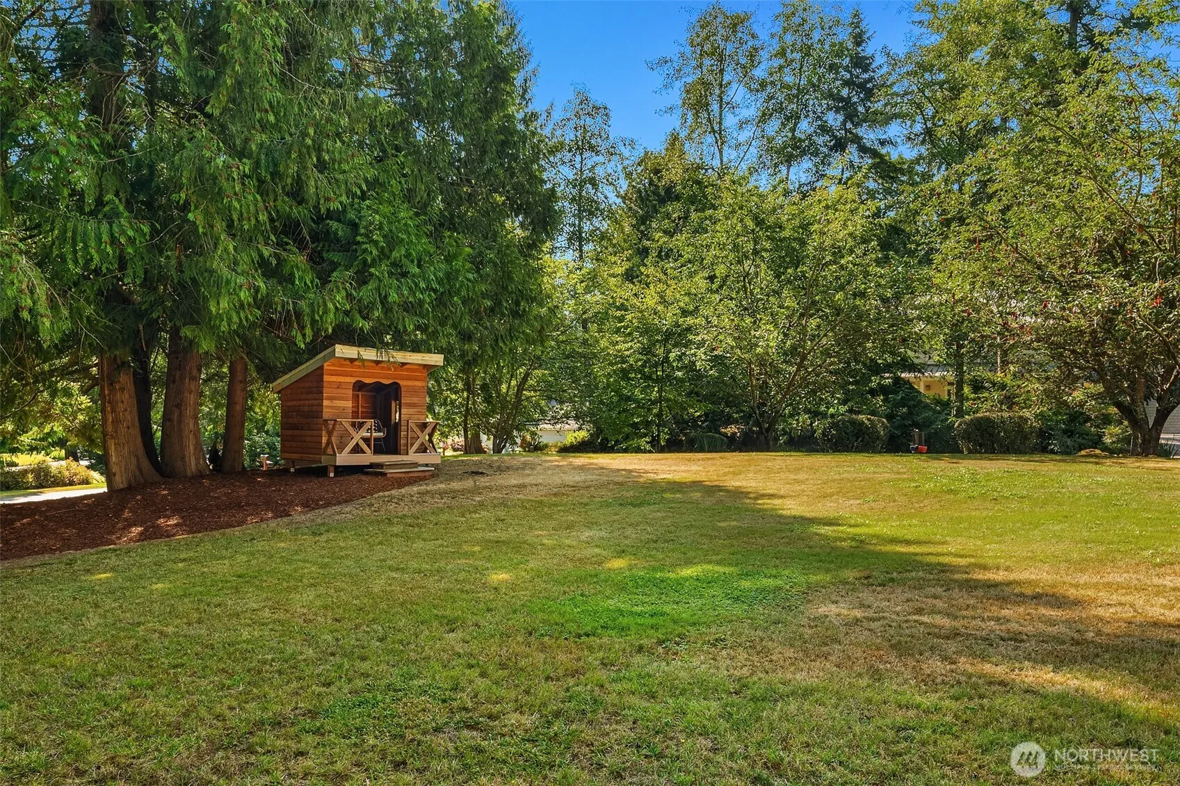 Property photo for 11517 Tyler Place Ne, Bainbridge Island photo 4