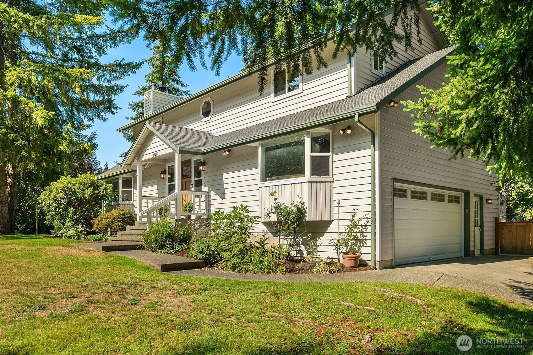 Property photo for 11517 Tyler Place Ne, Bainbridge Island photo 3