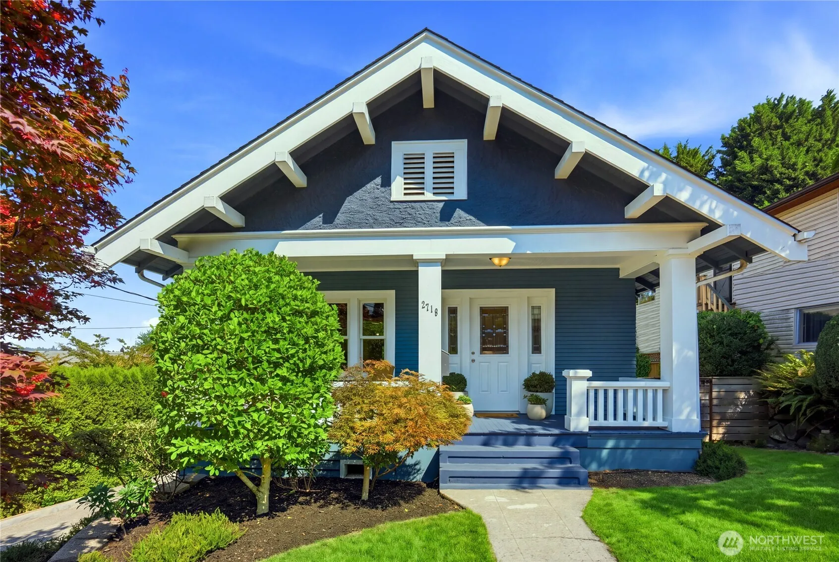 Property photo for 2716 Warren Avenue N, Seattle