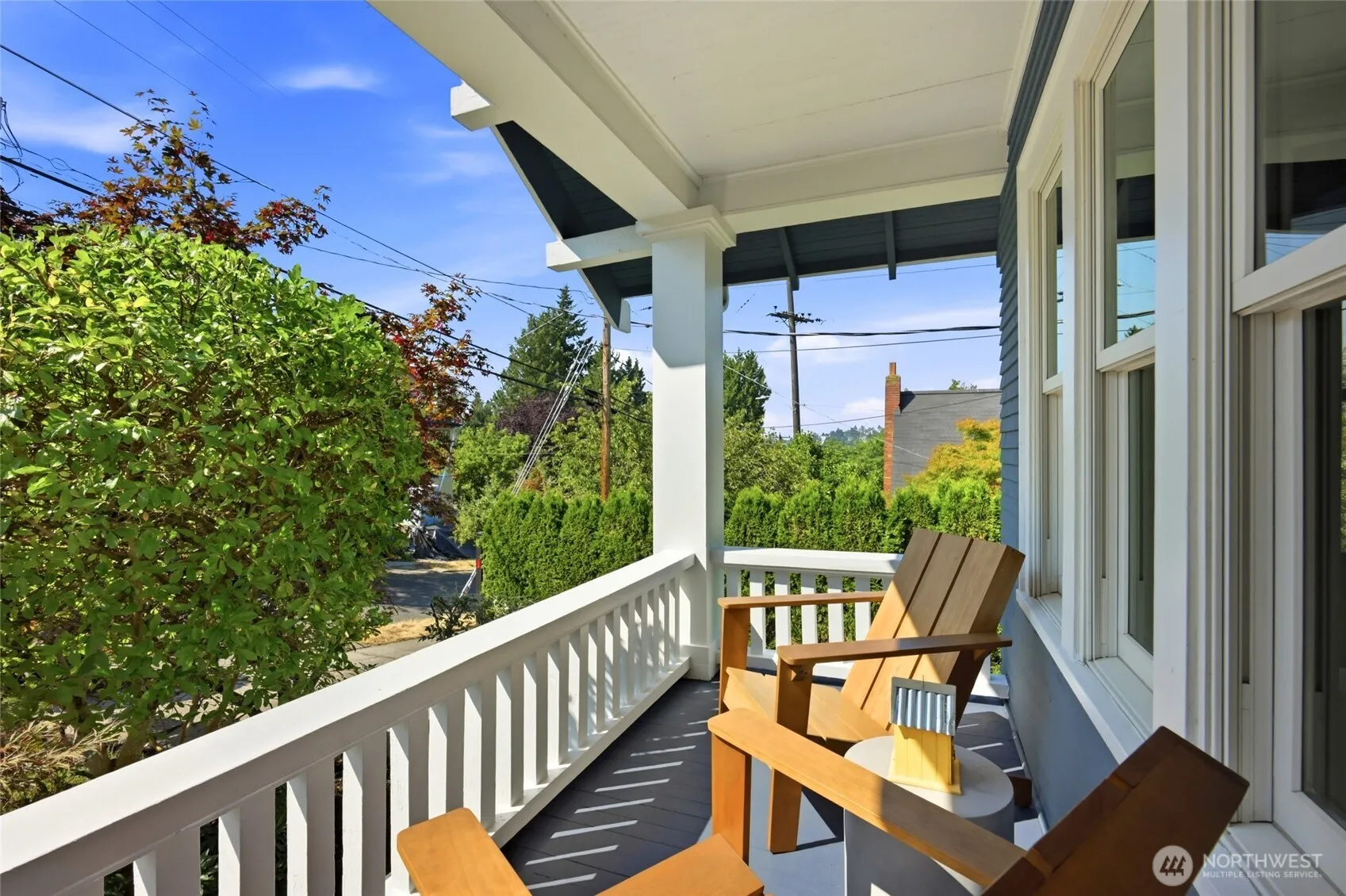 Property photo for 2716 Warren Avenue N, Seattle photo 3