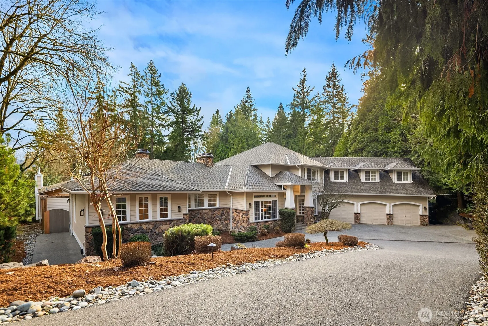 Property photo for 21219 Se 39th Street, Sammamish photo 2