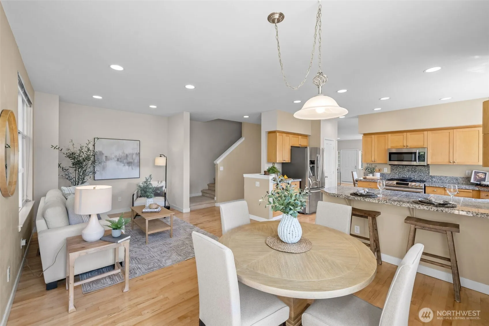Property photo for 6748 161st Avenue Se #a, Bellevue photo 4