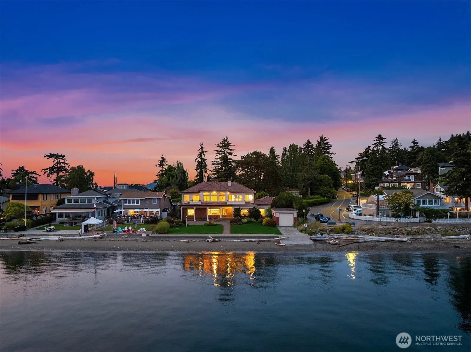 Property photo for 3705 Sw 171st Street, Burien