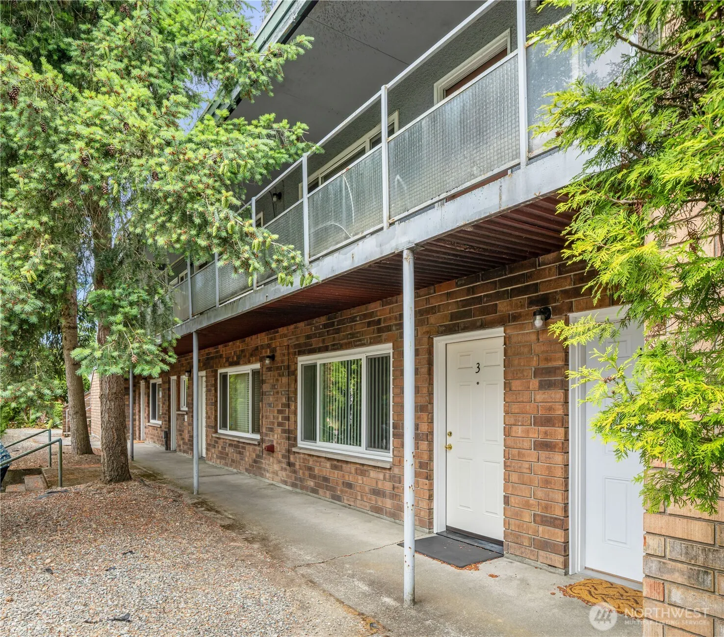Property photo for 2600 Ne 125th Street, Seattle photo 2
