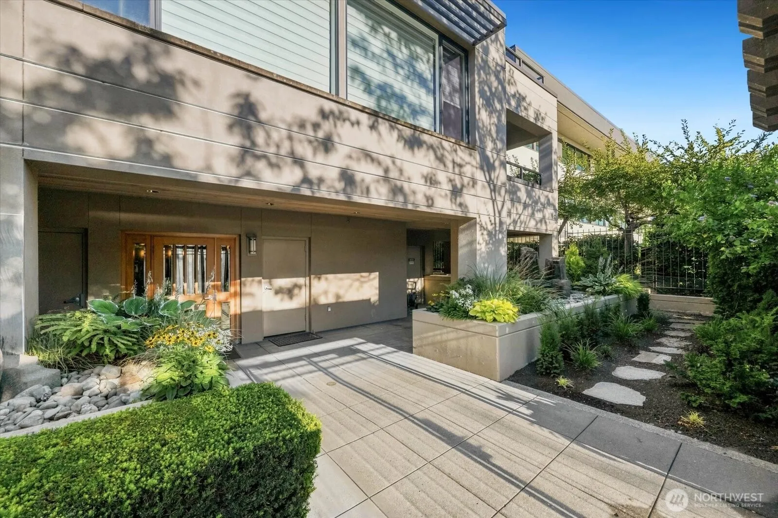 Property photo for 5726 Lake Washington Boulevard Ne #3001, Kirkland photo 2
