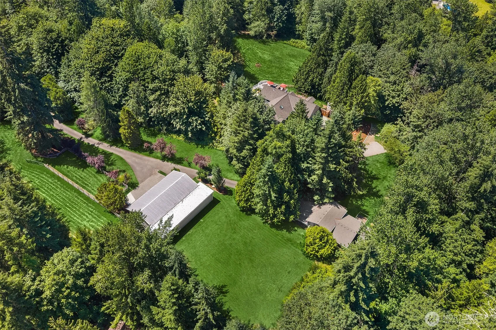 Property photo for 27522 Ne 53rd Street, Redmond photo 3