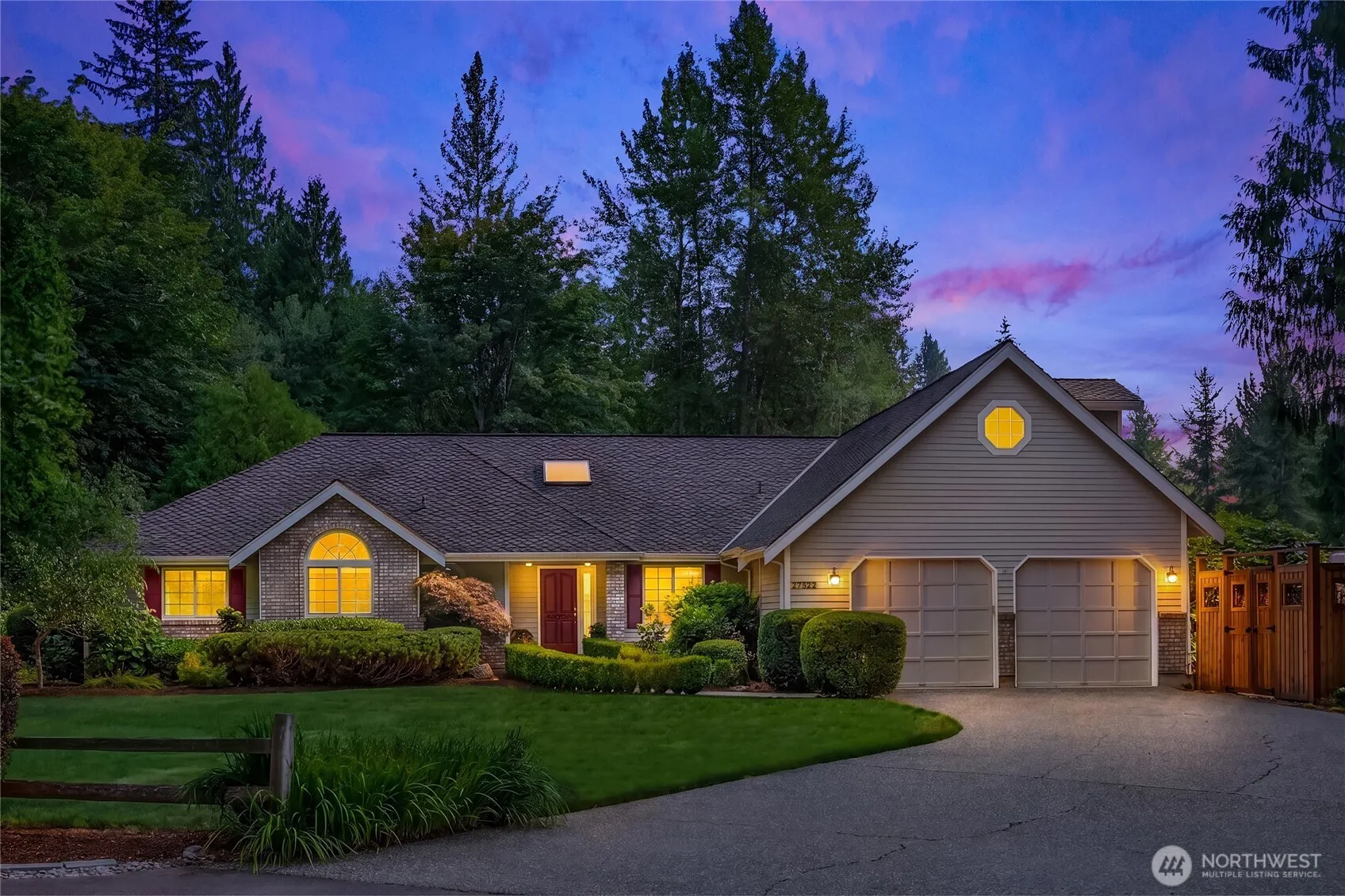 Property photo for 27522 Ne 53rd Street, Redmond photo 2