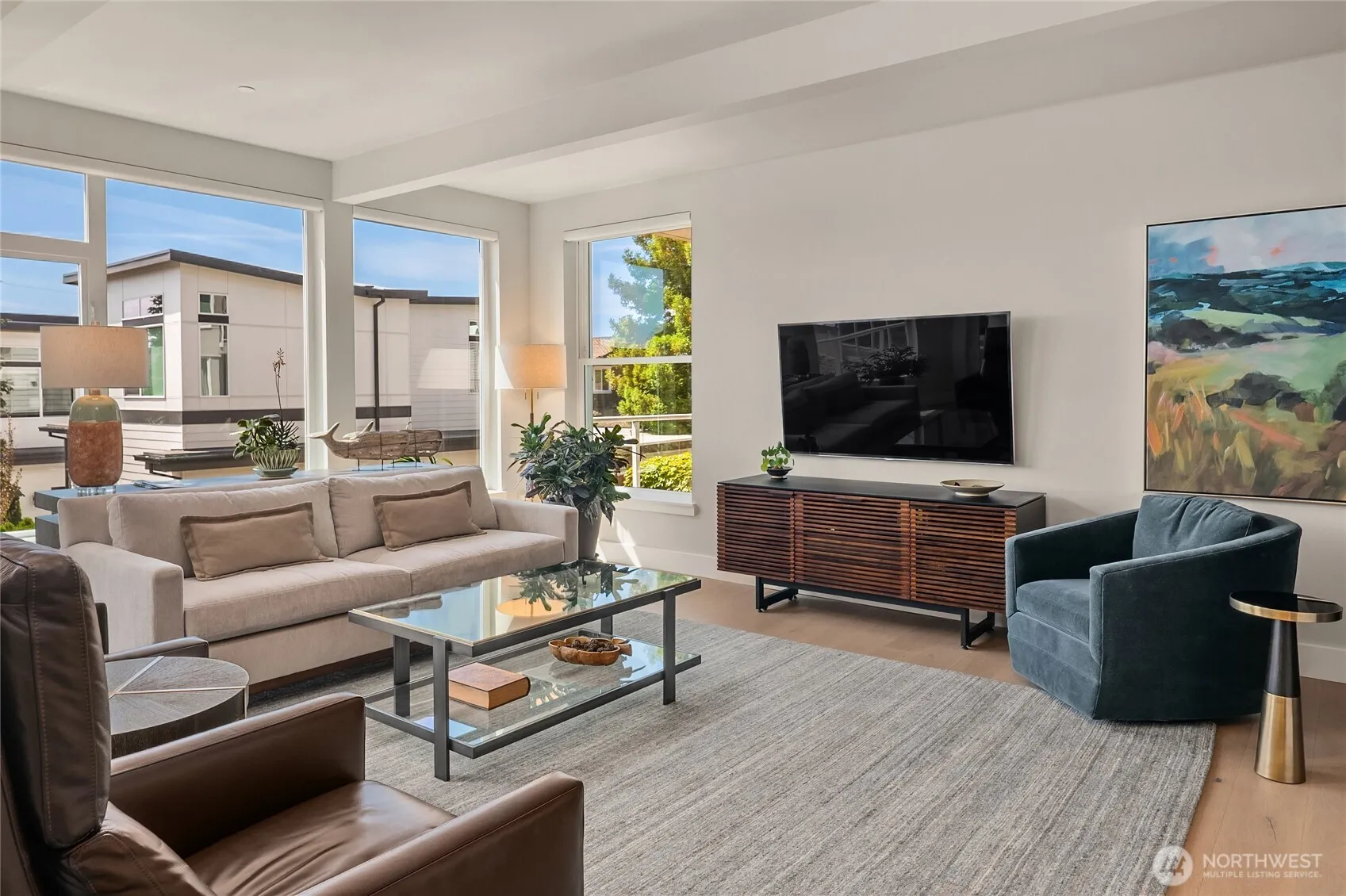 Property photo for 631 Market St W #202, Kirkland photo 2