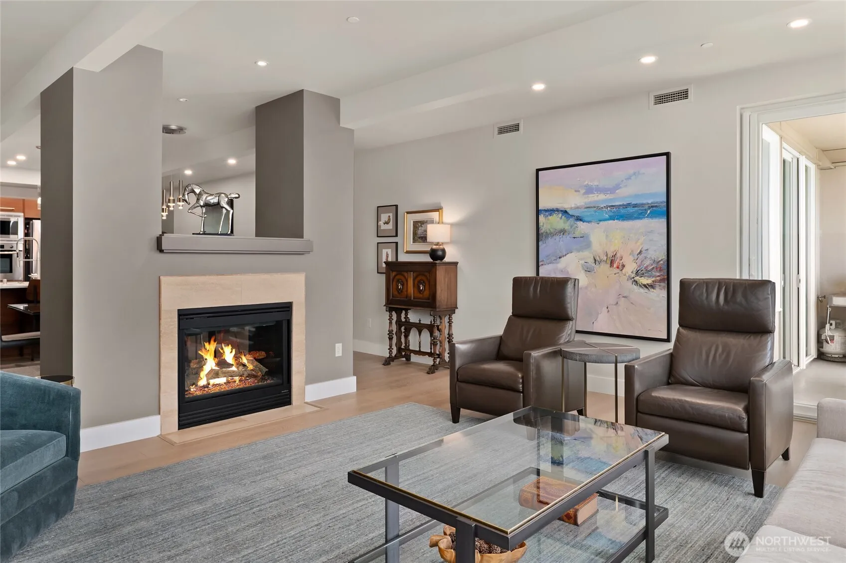 Property photo for 631 Market St W #202, Kirkland photo 3