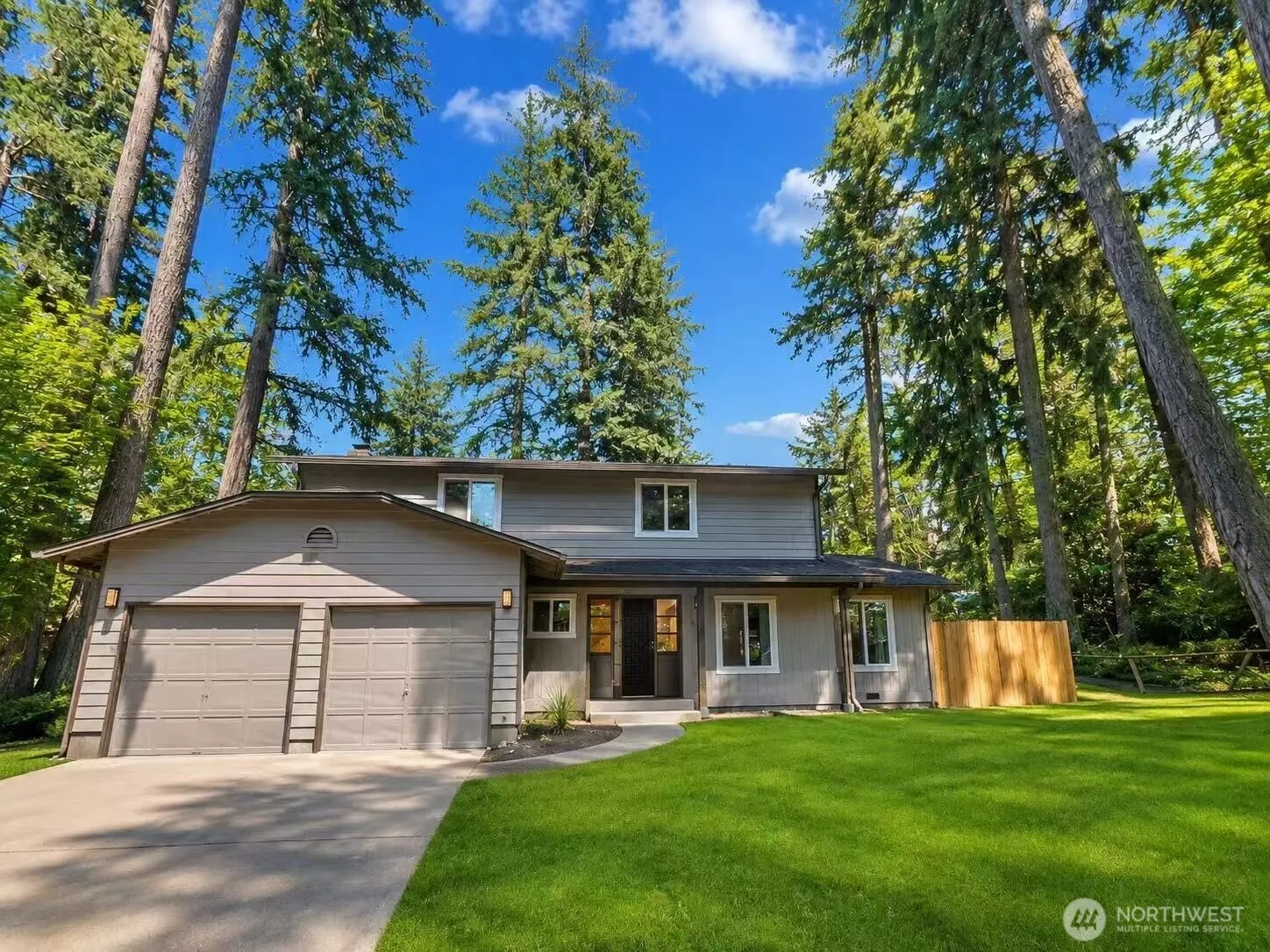Property photo for 8430 Se 45th Street, Mercer Island photo 2