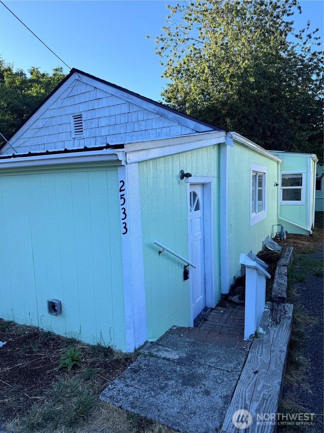 Property photo for 2533 E 3rd Street, Port Orchard
