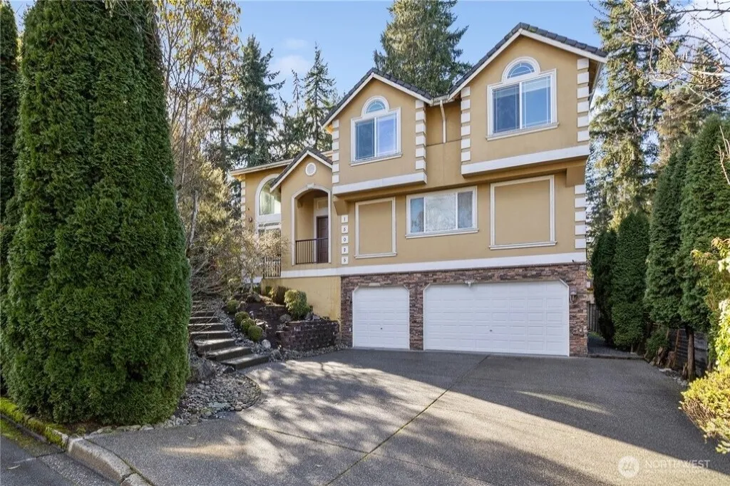 Property photo for 15025 Se 43rd St, Bellevue