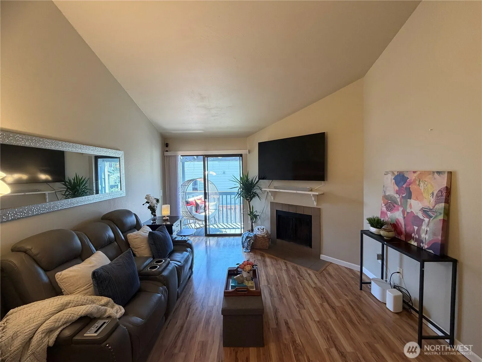 Property photo for 3302 I Street Ne #b203, Auburn