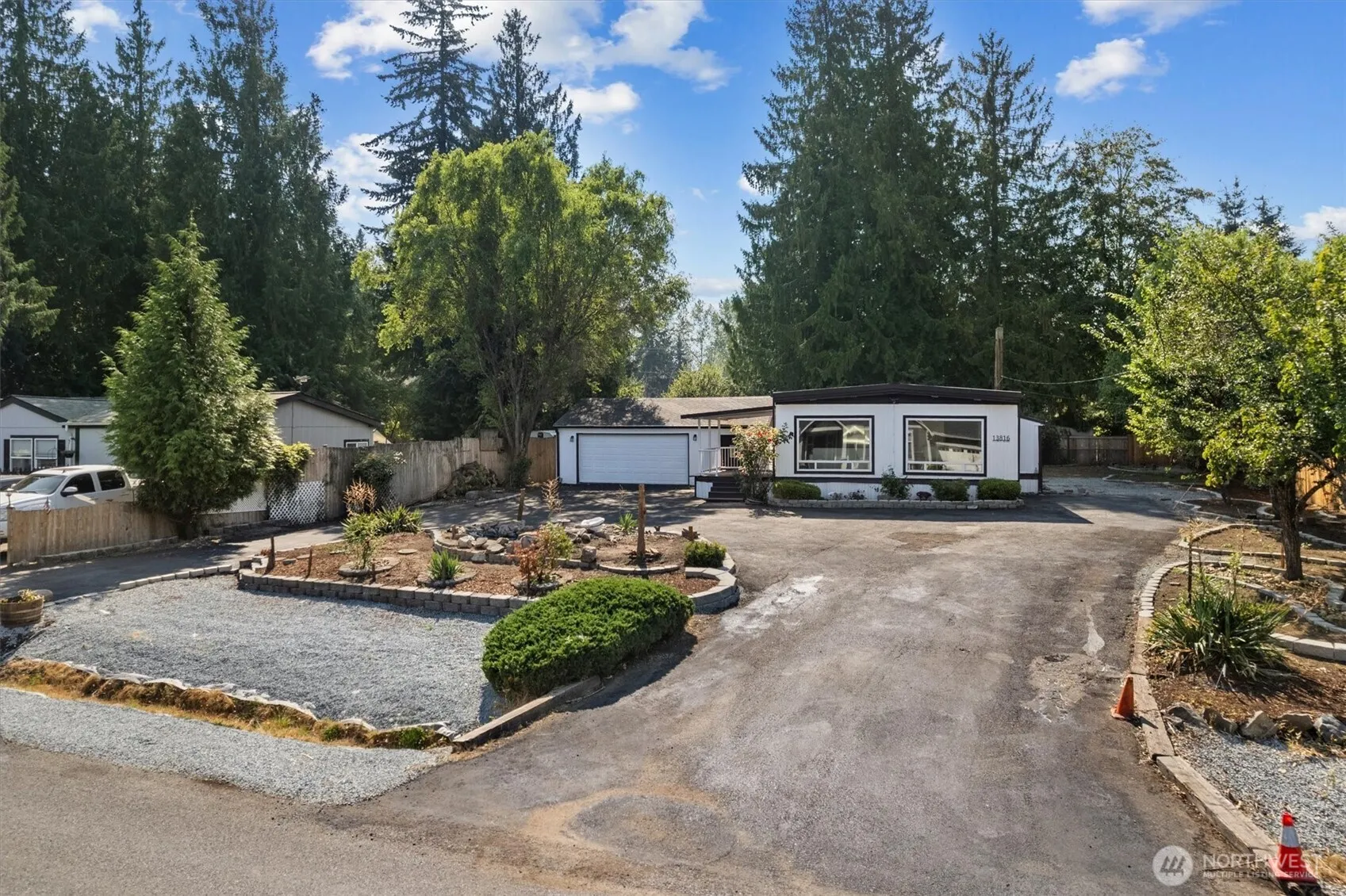 Property photo for 13816 51st Avenue E, Tacoma photo 5