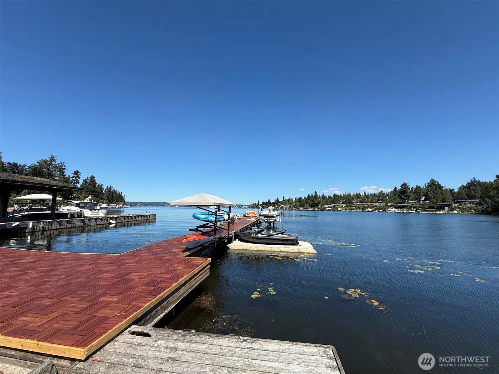Property photo for 3216 Hunts Point Road, Hunts Point photo 2