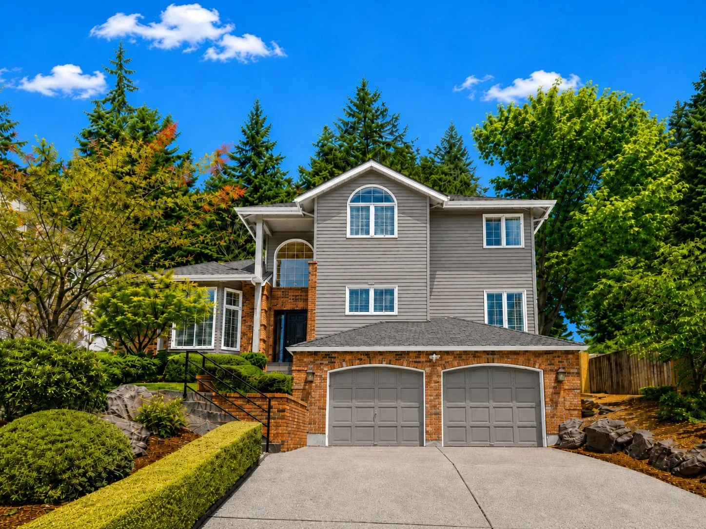Property photo for 1010 106th Avenue Se, Bellevue photo 2