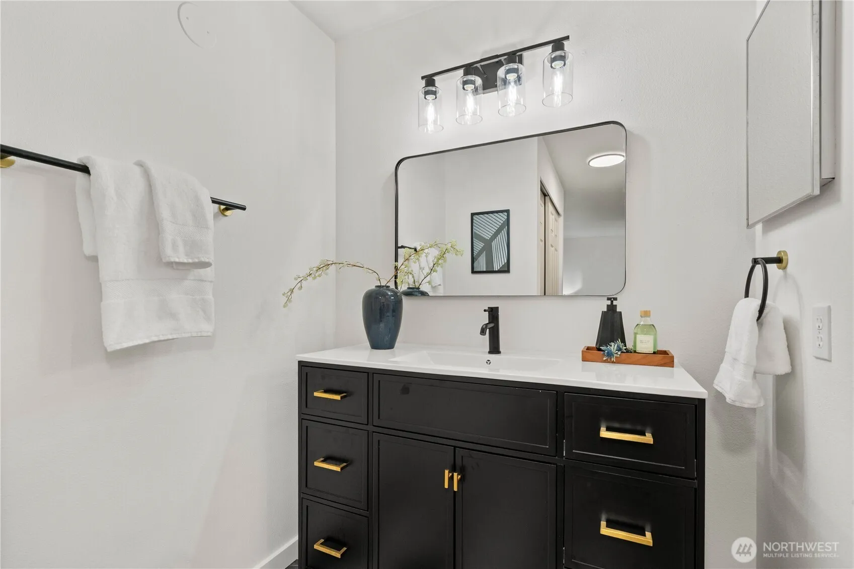 Property photo for 1628 118th Avenue Se #f217, Bellevue photo 4
