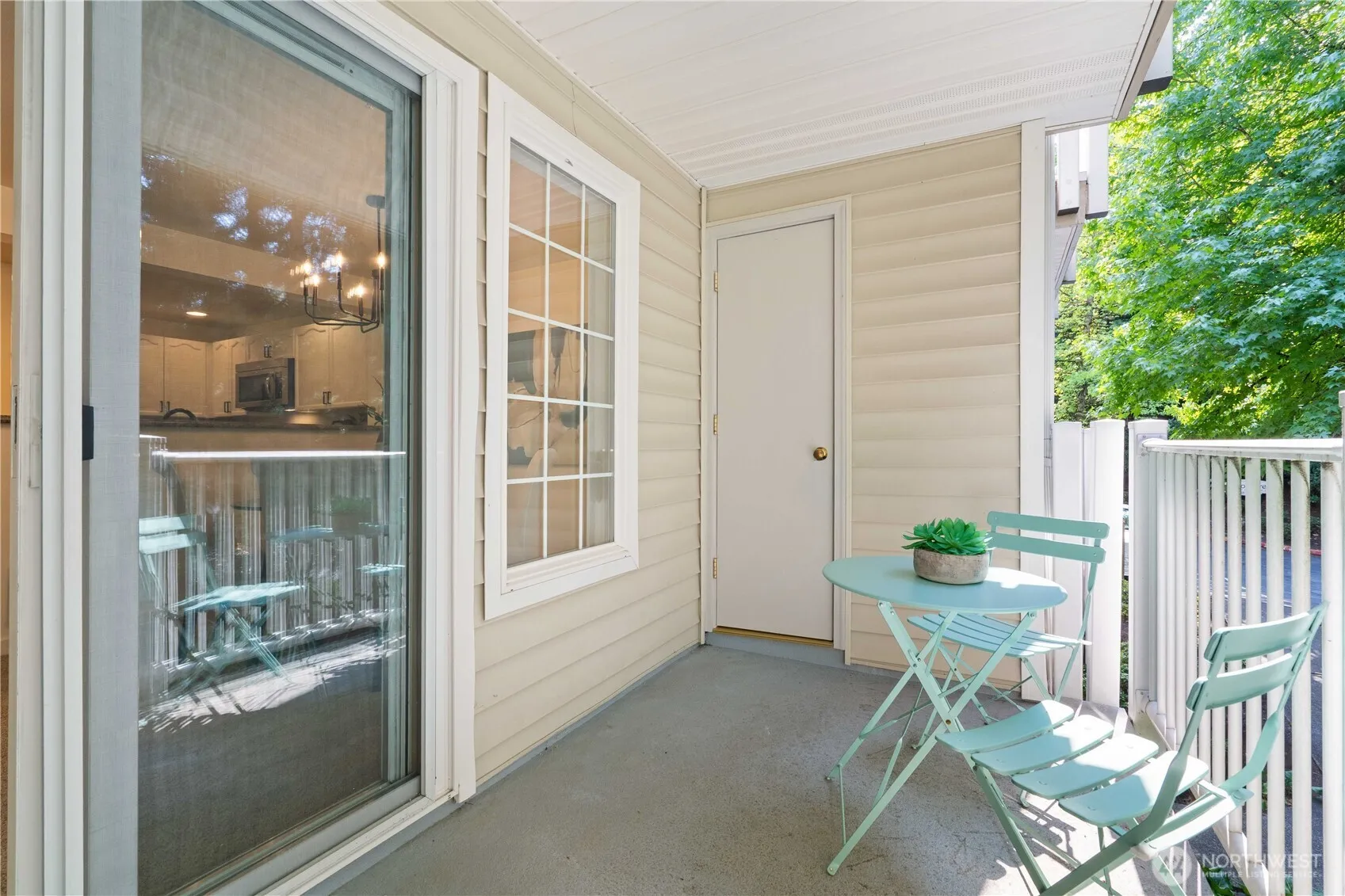 Property photo for 1628 118th Avenue Se #f217, Bellevue photo 5