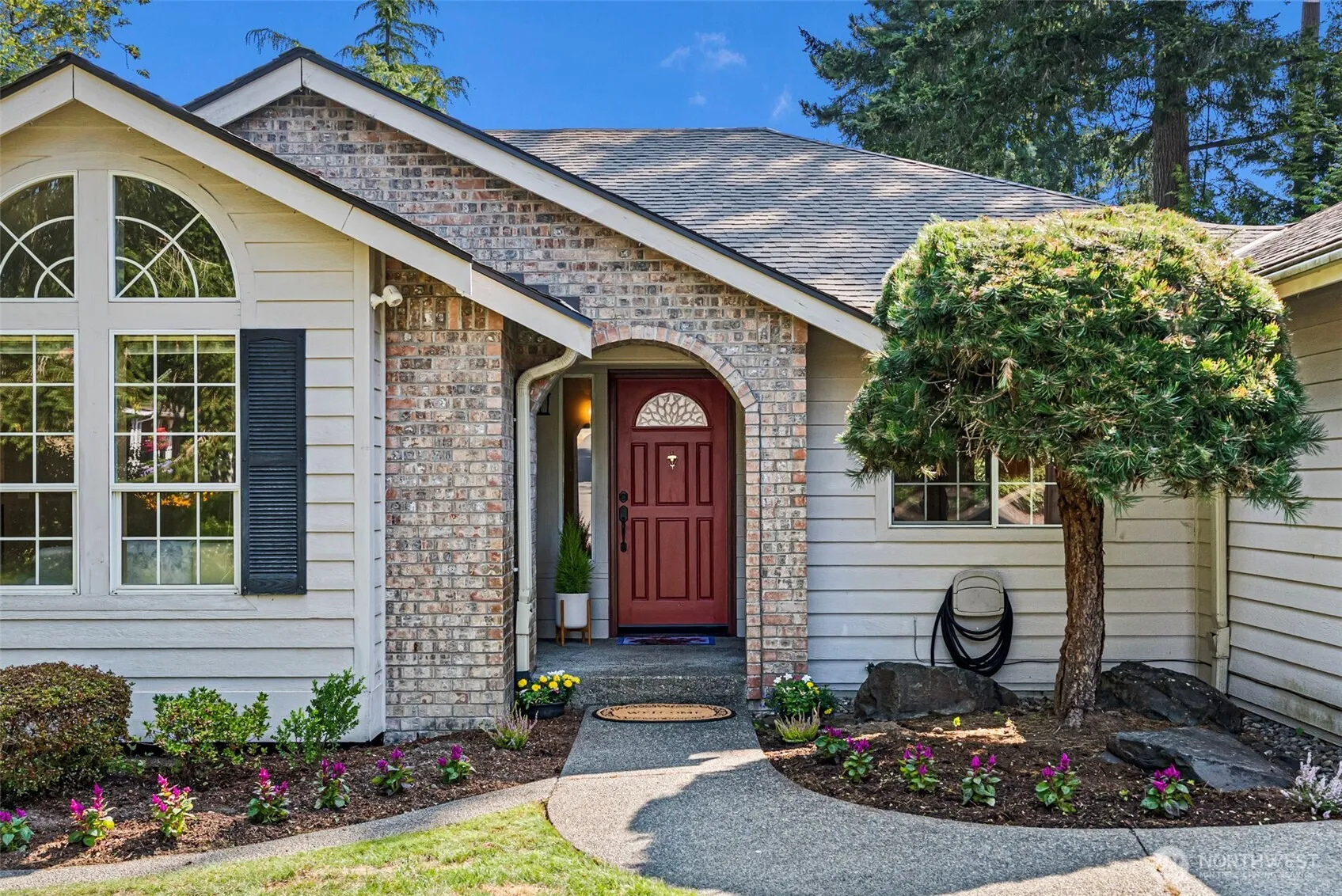 Property photo for 7317 Stanich Avenue, Gig Harbor photo 2