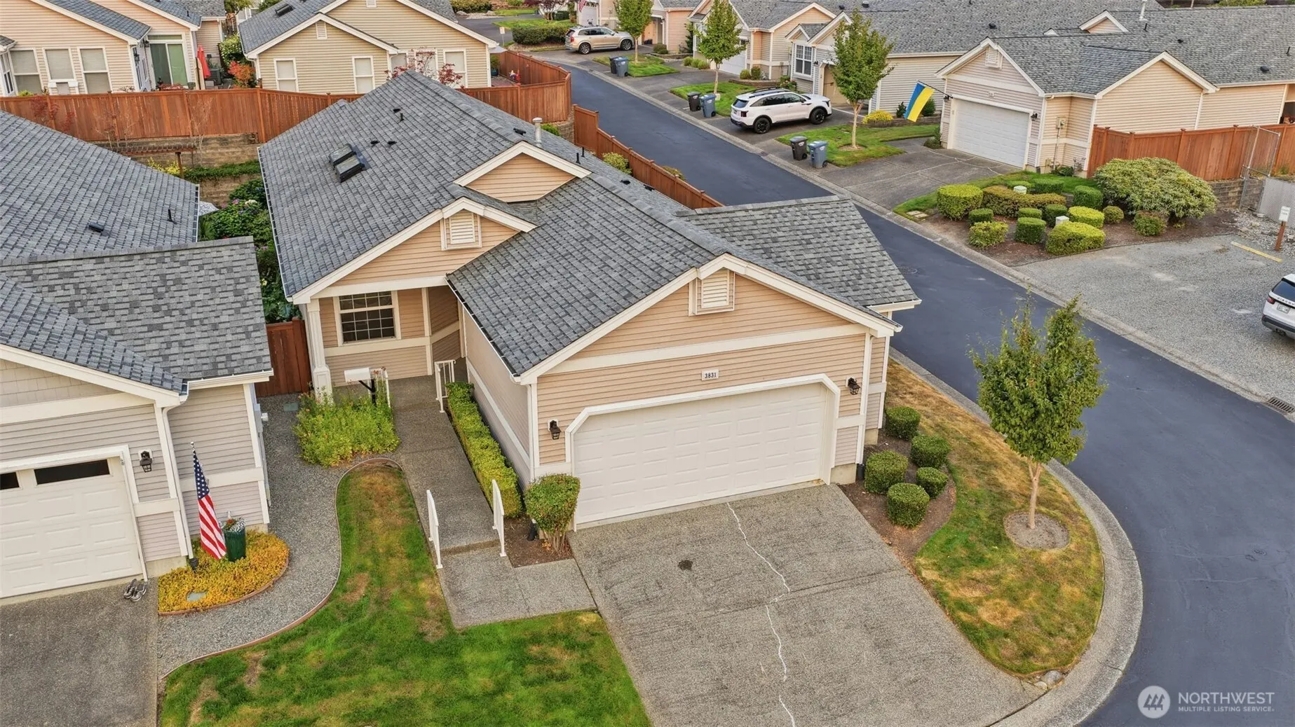 Property photo for 3831 68th Avenue W, Tacoma photo 2