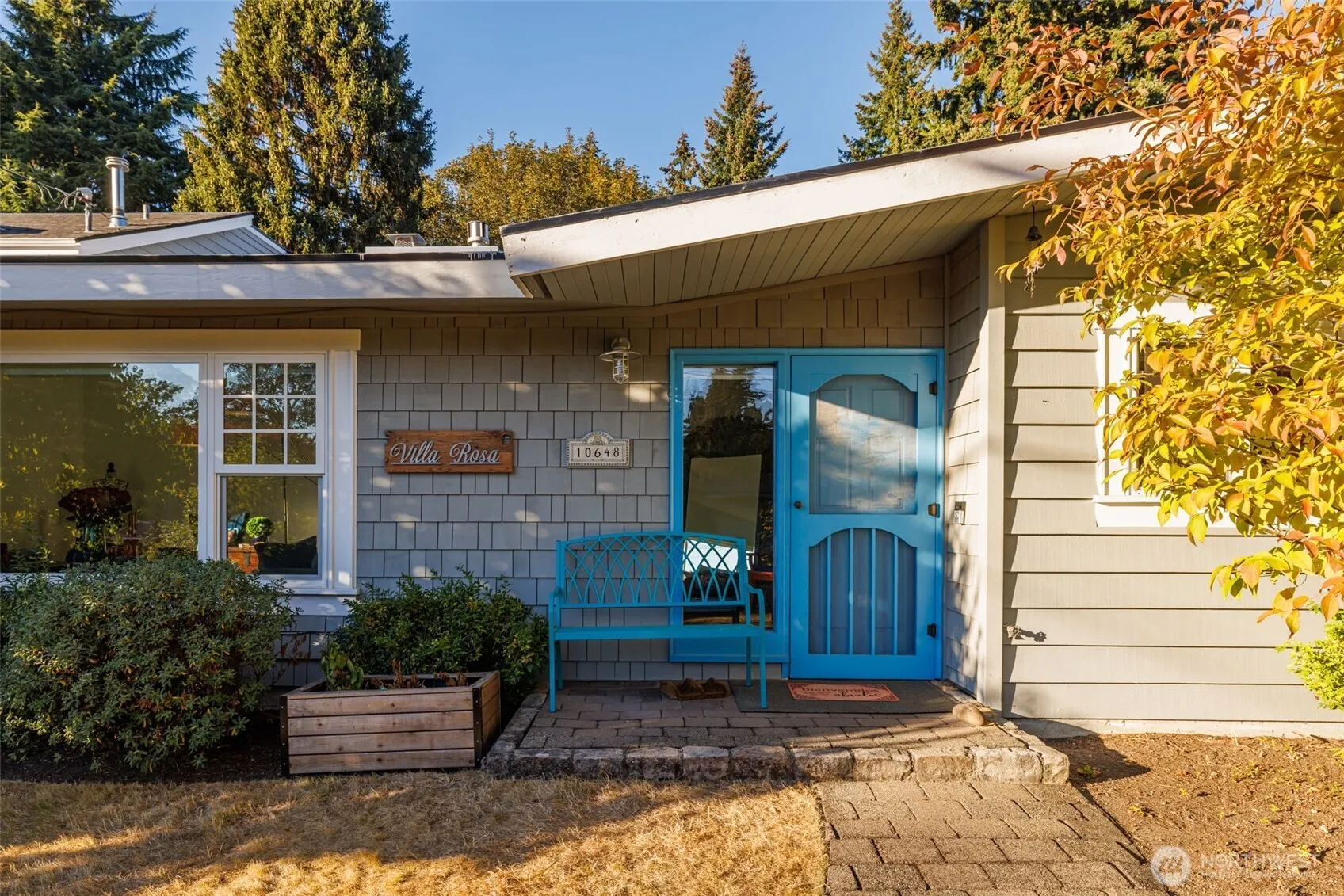 Property photo for 10648 Ne 47th Place, Kirkland photo 5