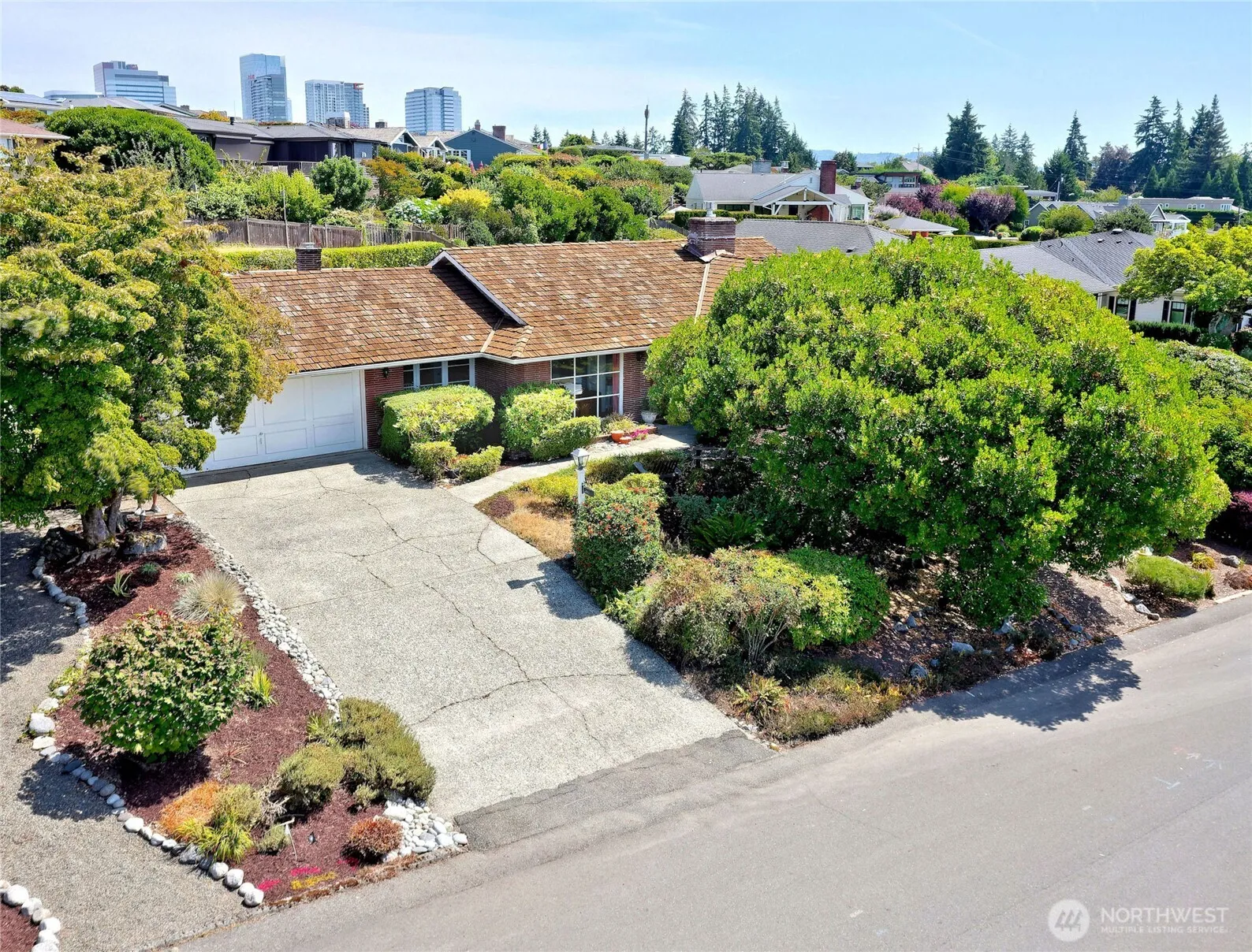 Property photo for 1012 Evergreen Drive, Bellevue