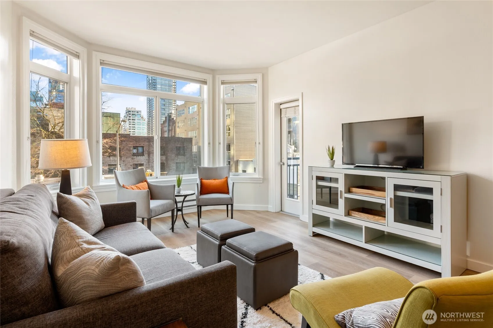 Property photo for 2415 2nd Avenue #432, Seattle photo 4