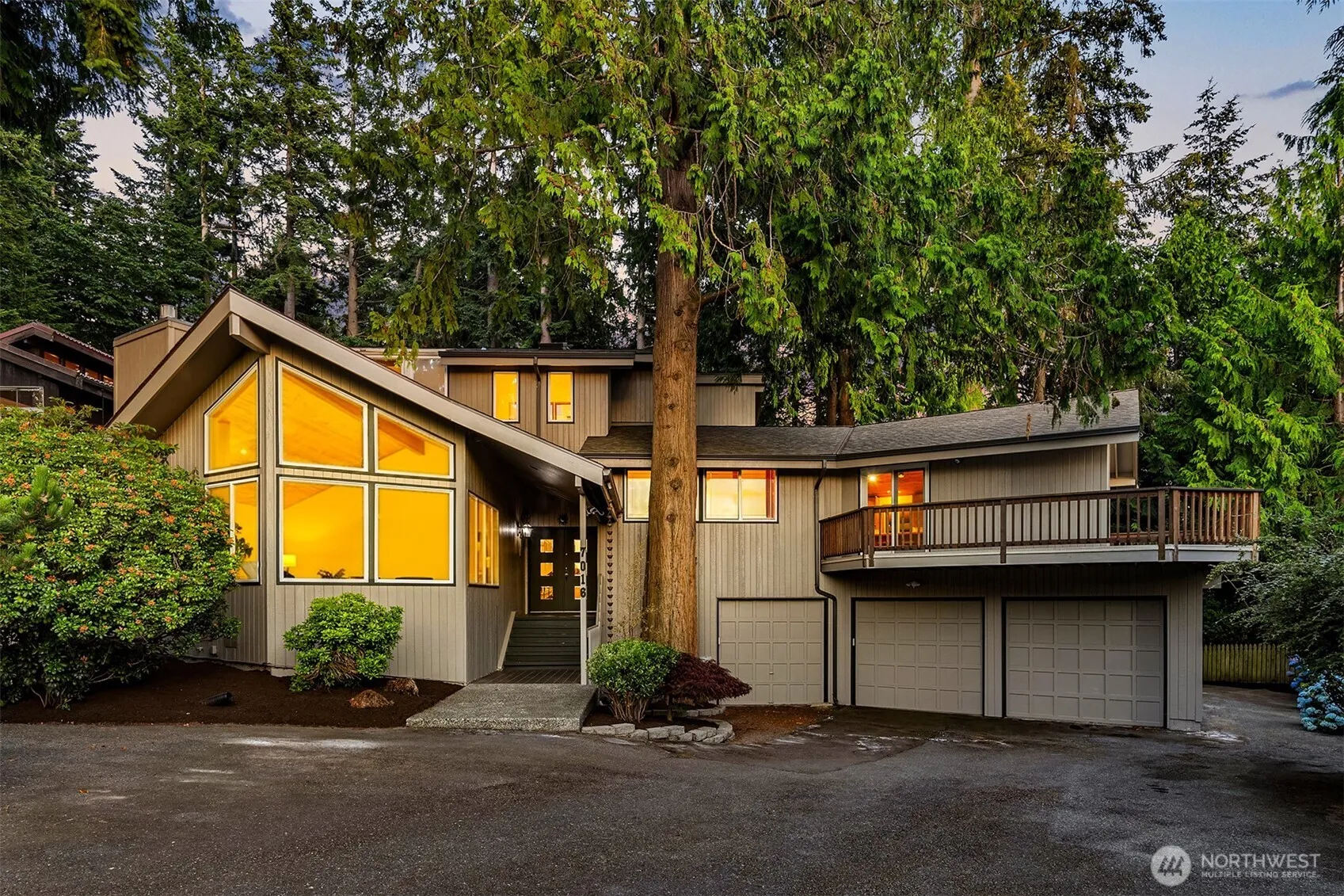 Property photo for 7016 165th Place Sw, Edmonds photo 3