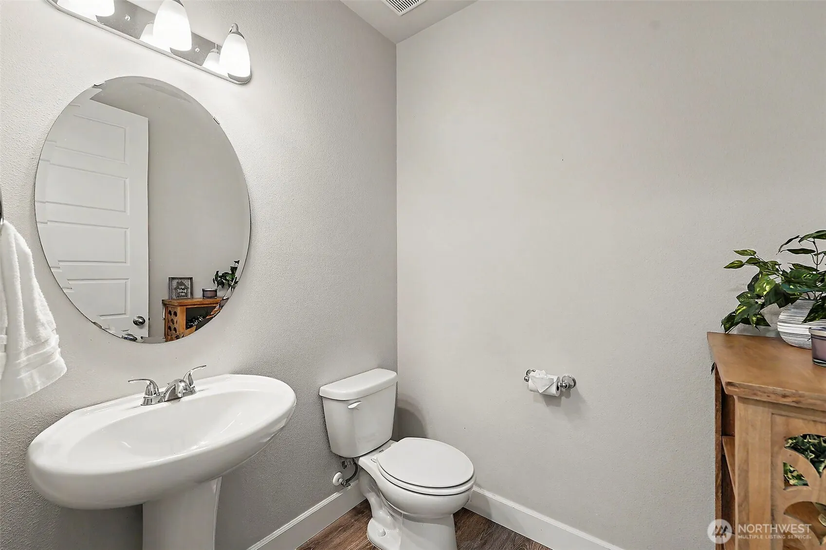 Property photo for 14012 63rd Avenue Ct E, Puyallup photo 5