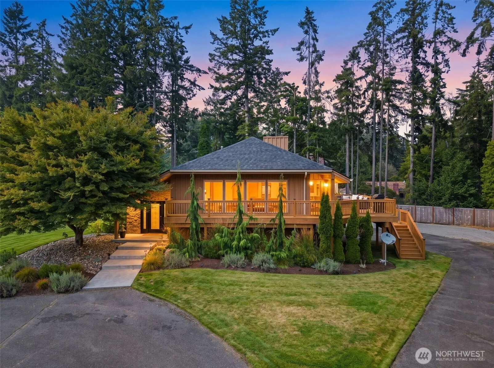 Property photo for 2616 Country Club Court Nw, Olympia