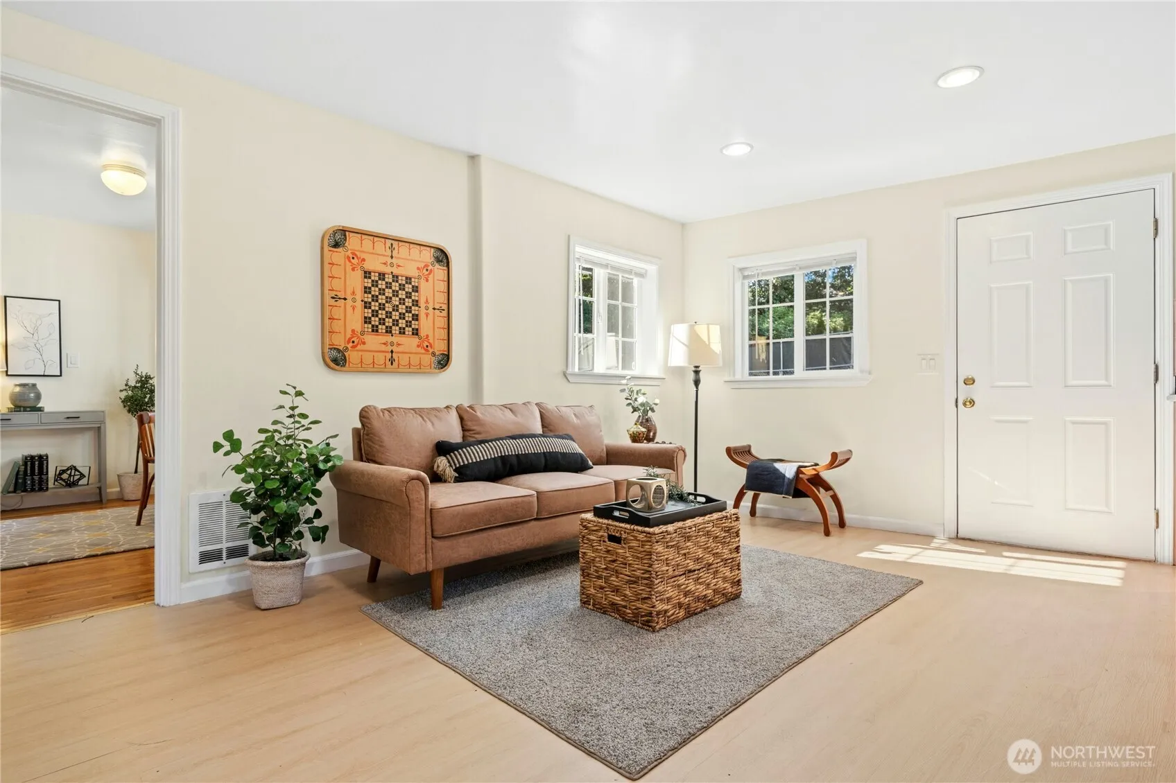 Property photo for 469 Maple Avenue Sw, Renton photo 3