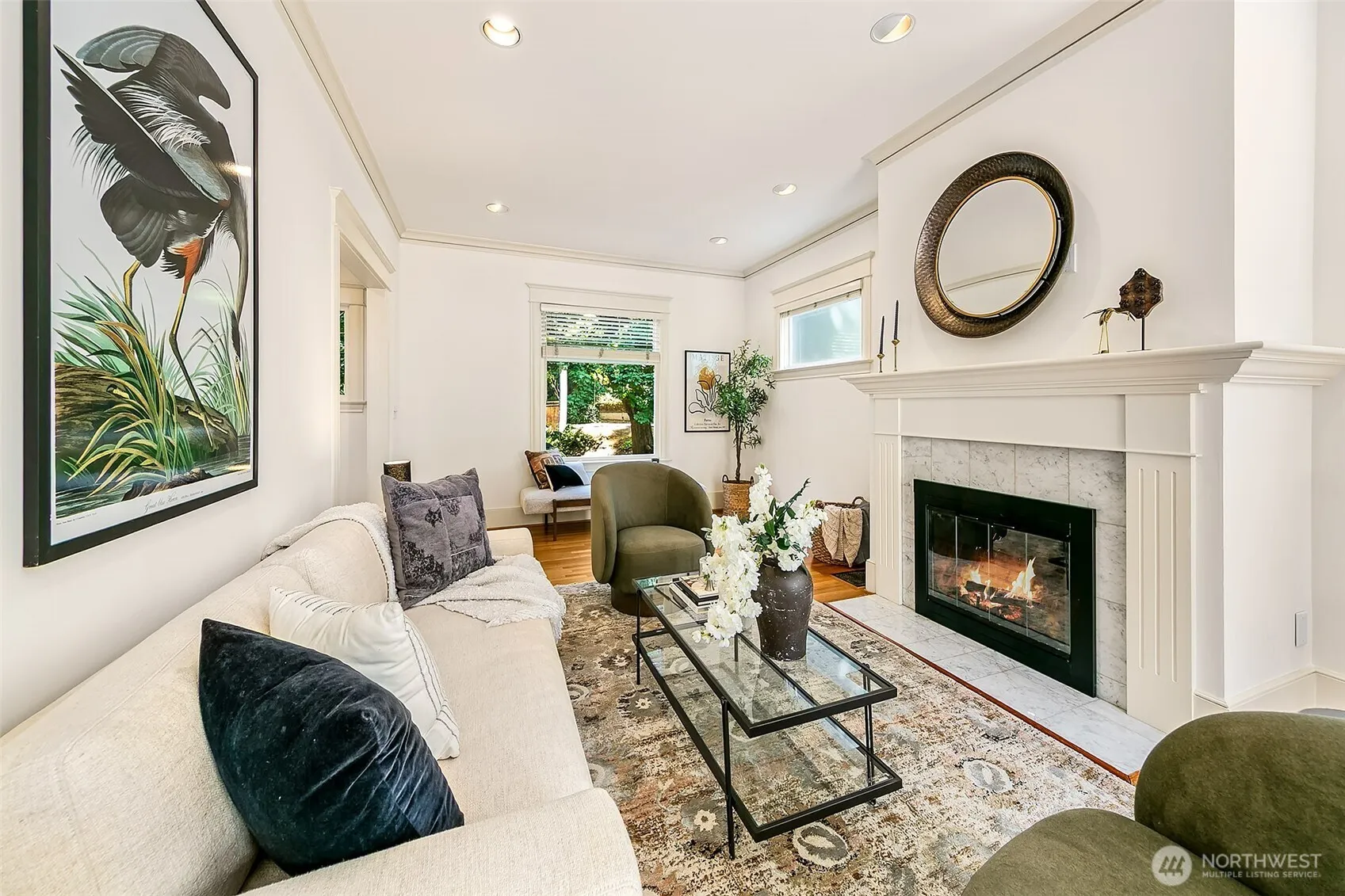 Property photo for 939 13th Avenue E, Seattle photo 4