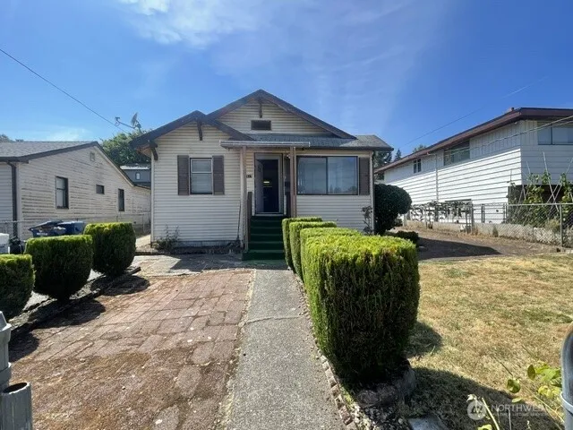 Property photo for 5517 33rd Avenue S, Seattle