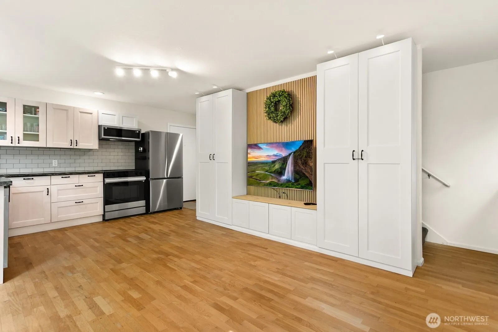 Property photo for 3406 W Government Way #3, Seattle photo 5