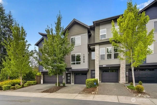 Property photo for 1906 130th Lane Sw #b, Everett photo 2
