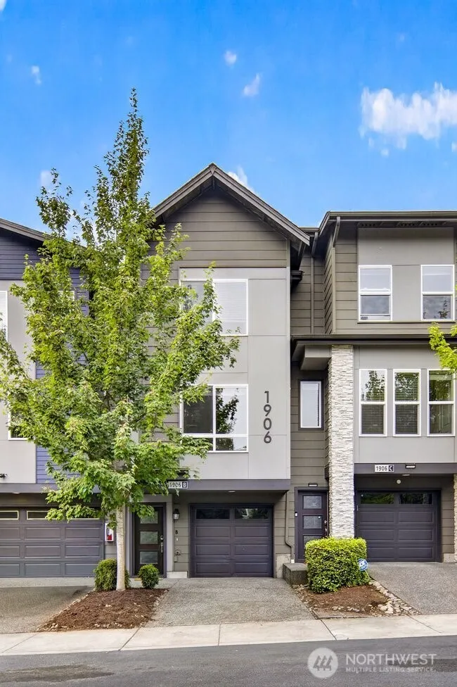 Property photo for 1906 130th Lane Sw #b, Everett photo 3