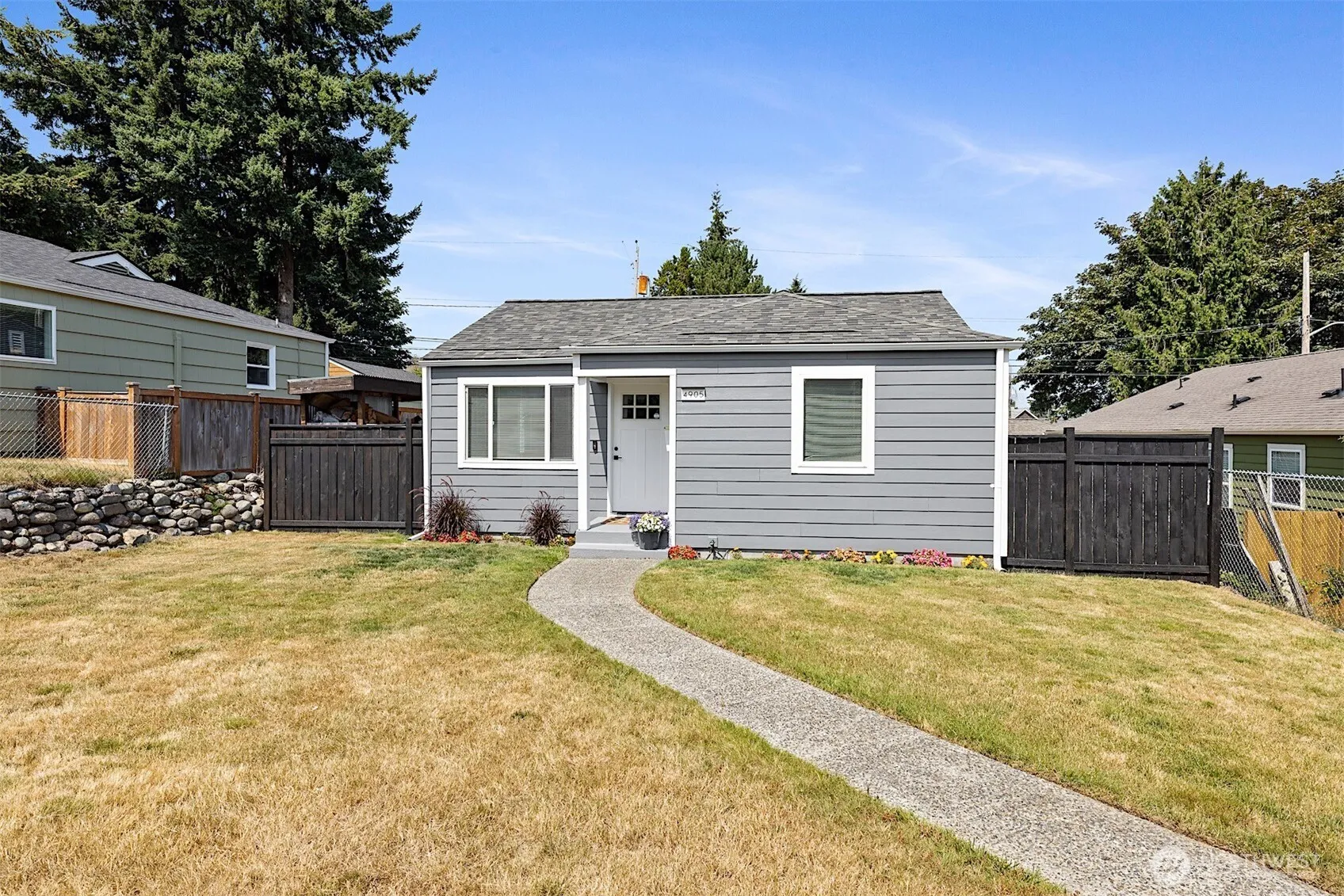Property photo for 4905 N 30th Street, Tacoma photo 2