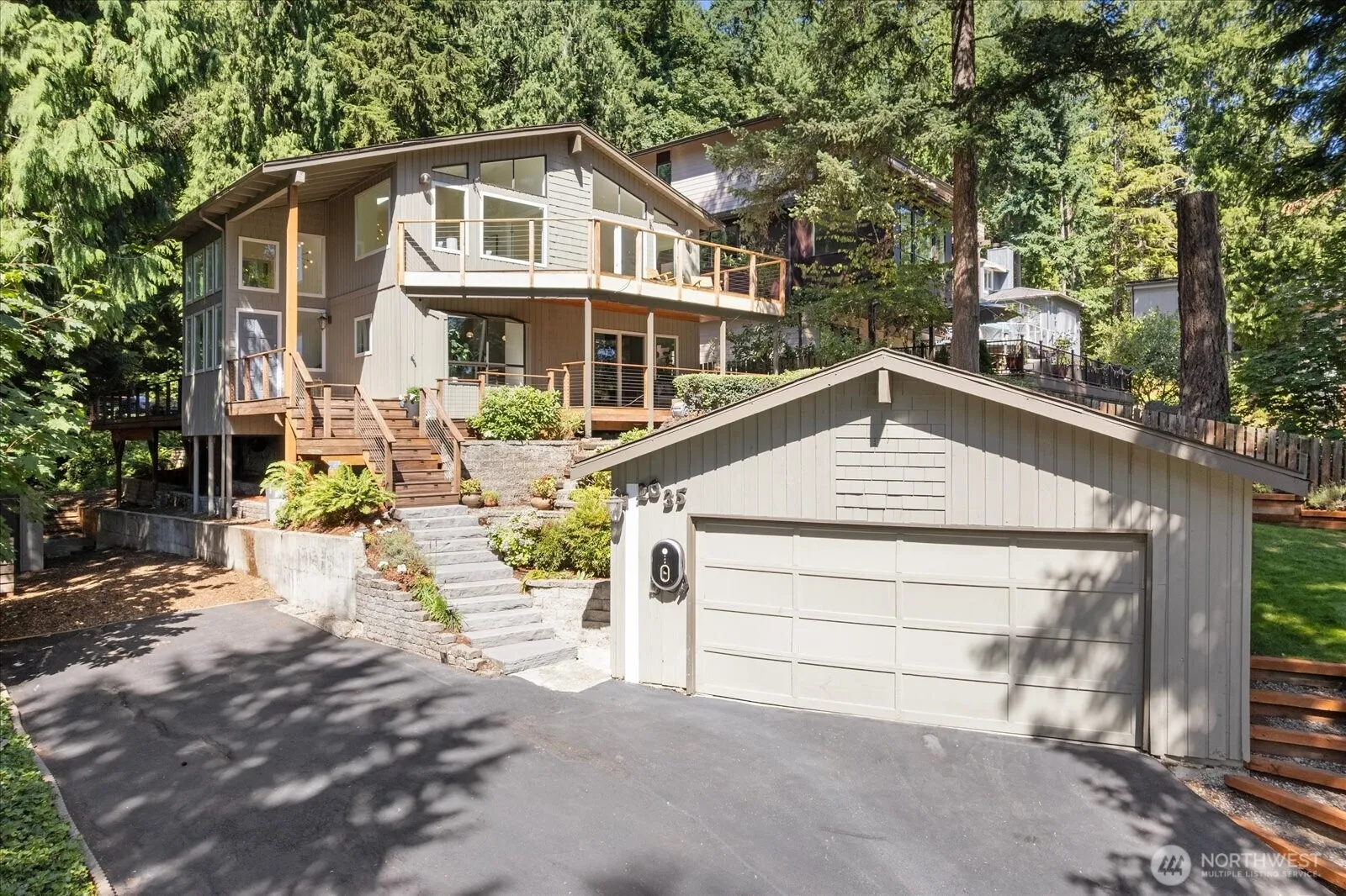 Property photo for 2035 West Lake Sammamish Parkway Se, Bellevue
