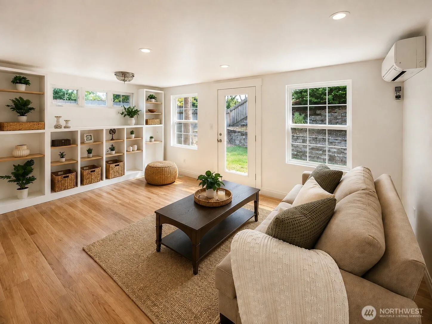 Property photo for 8183 Ne 165th Street, Kenmore photo 3