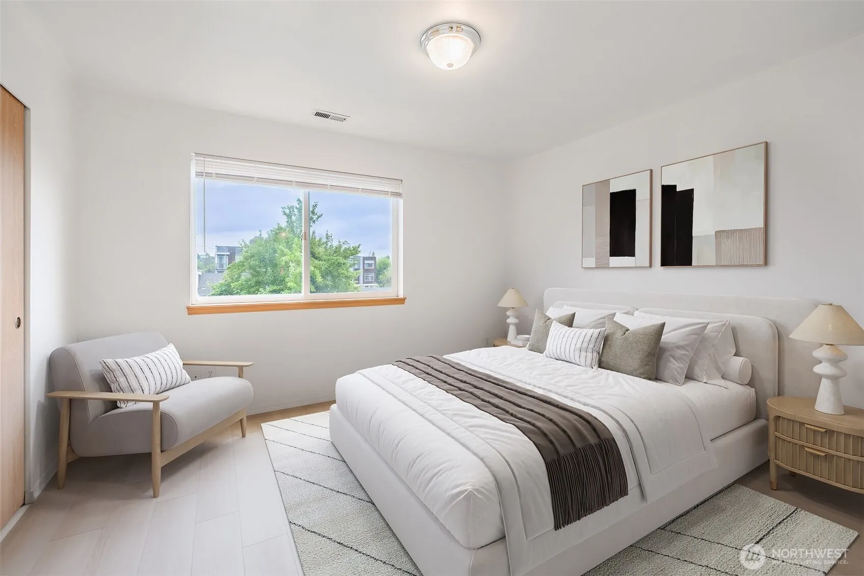 Property photo for 5914 35th Ave Avenue S #b, Seattle photo 5
