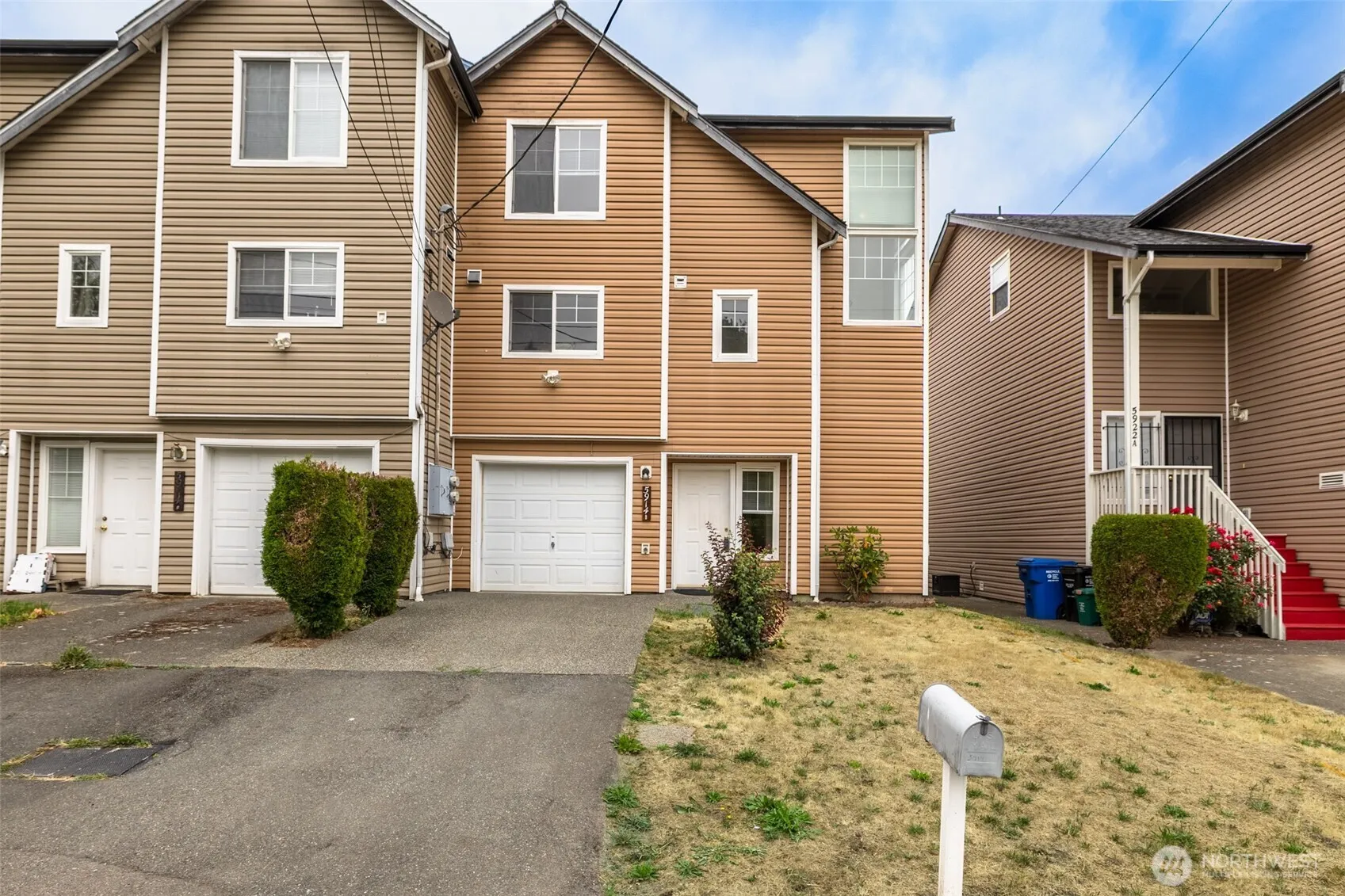 Property photo for 5914 35th Ave Avenue S #b, Seattle