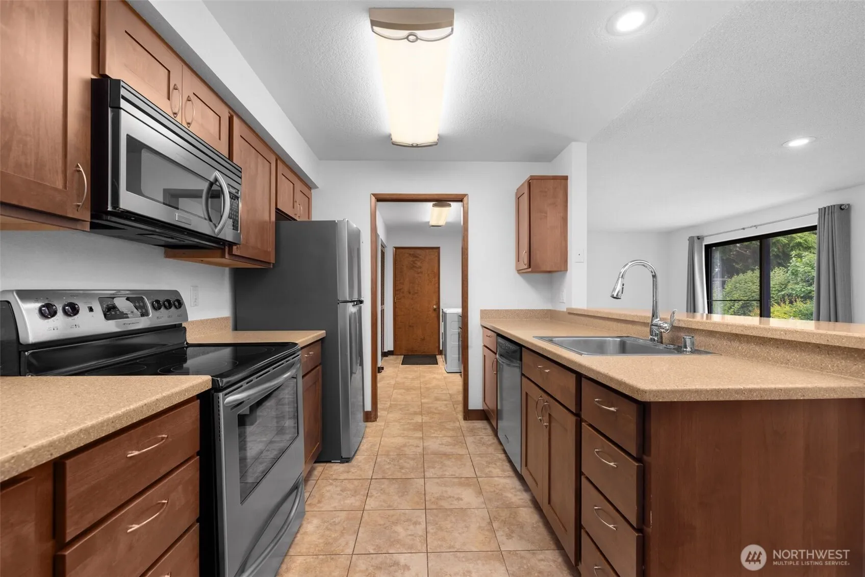 Property photo for 1820 Nw 195th Street #c17, Shoreline photo 5
