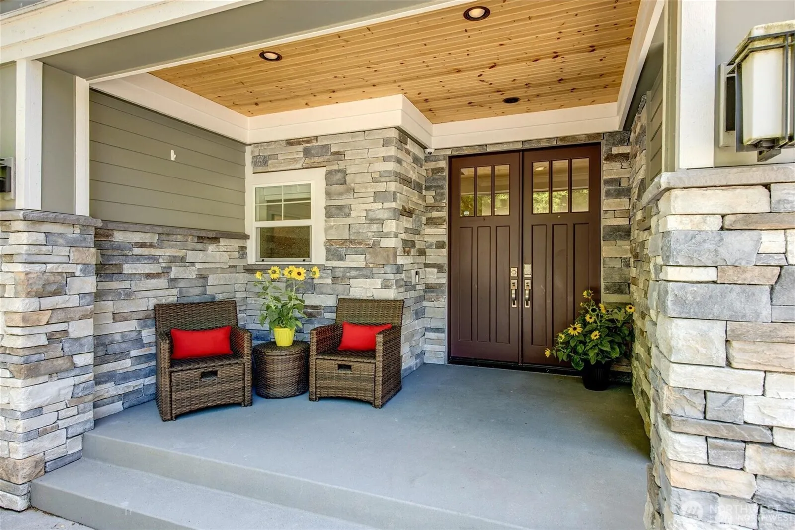 Property photo for 9950 Se 39th Street, Mercer Island photo 3