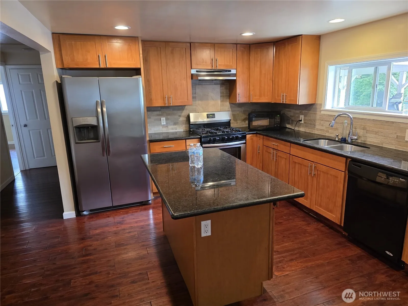 Property photo for 3540 S 200th Street, Sea Tac photo 4