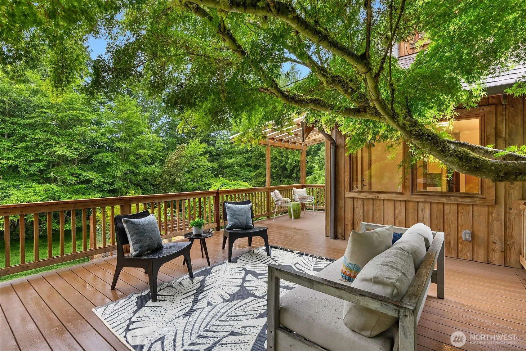 Property photo for 9641 Mandus Olson Road Ne, Bainbridge Island photo 2