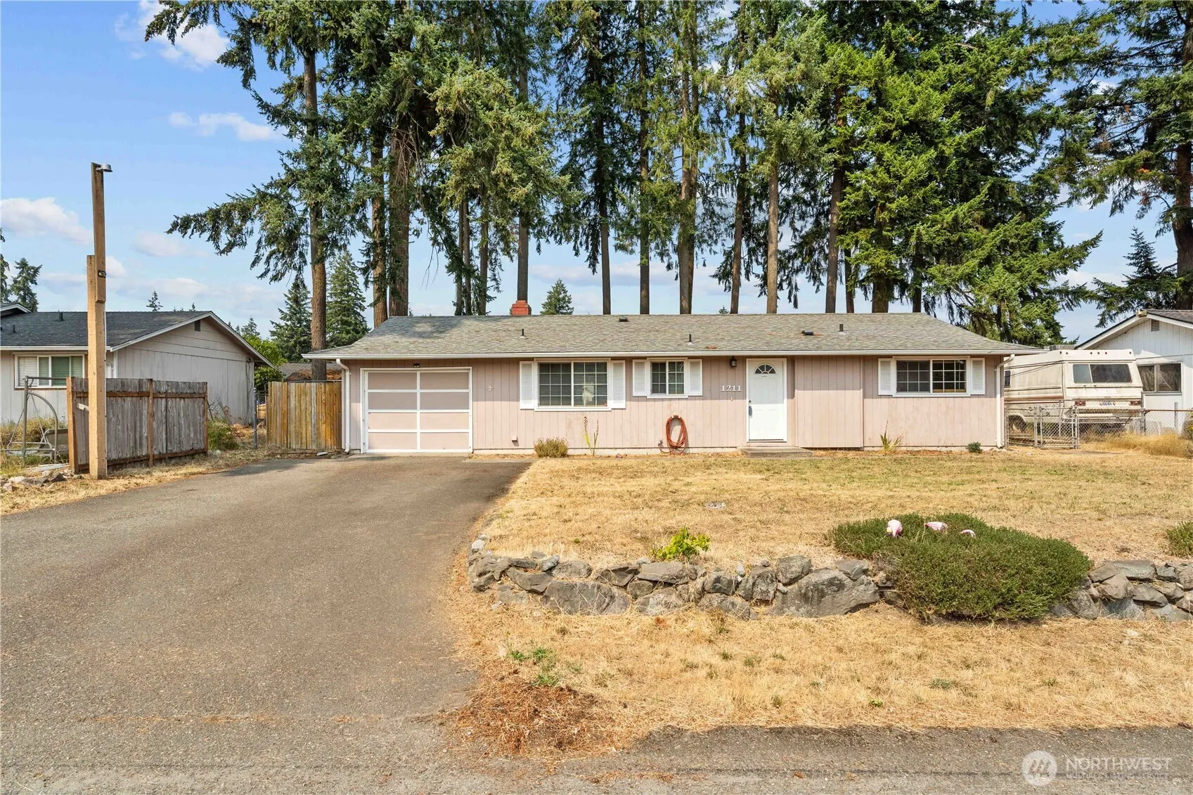 Property photo for 1211 196th Street E, Spanaway photo 2